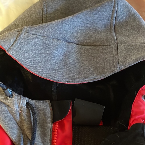 Westbeach snowboard jackets - Picture 3 of 8